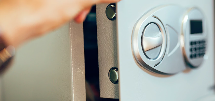 Fingerprint Safe Openers in Coronado, CA